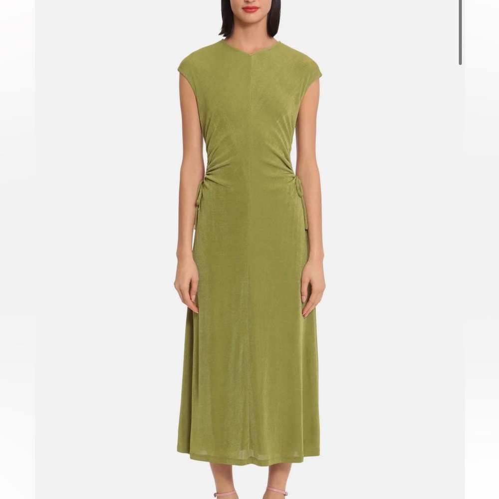 Light Green Donna Morgan midi dress